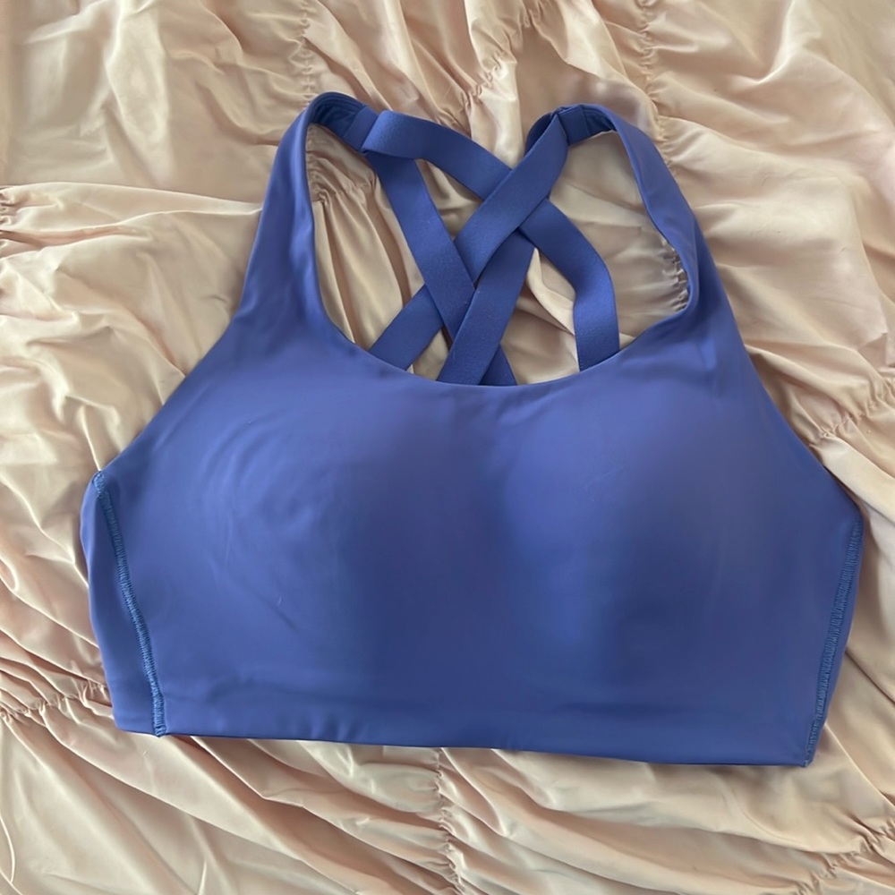 Lululemon sports bra 34D like new